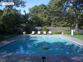 30 Towhee Trail in East Hampton, NY - Building Photo - Building Photo