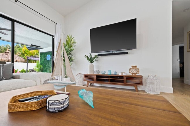 14825 SW 168th Terrace in Miami, FL - Building Photo - Building Photo