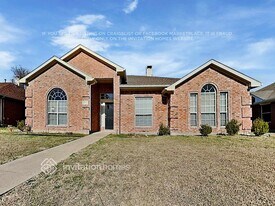 2737 Preston Creek in Mesquite, TX - Building Photo