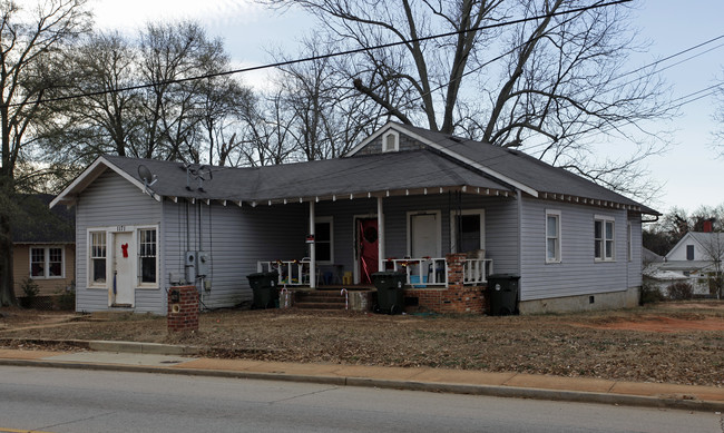 1171 Pendleton St in Greenville, SC - Building Photo - Building Photo