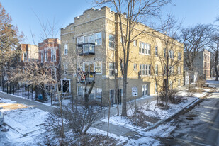 2501 N Drake Ave in Chicago, IL - Building Photo
