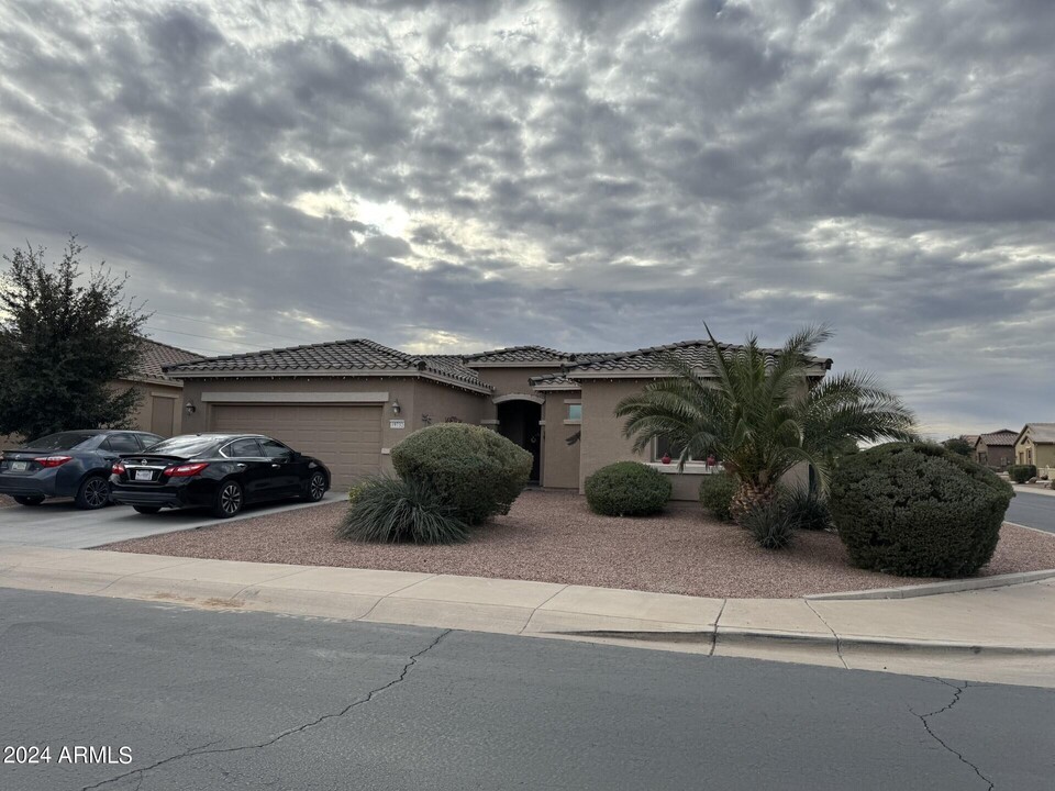 19732 N Flamingo Rd in Maricopa, AZ - Building Photo