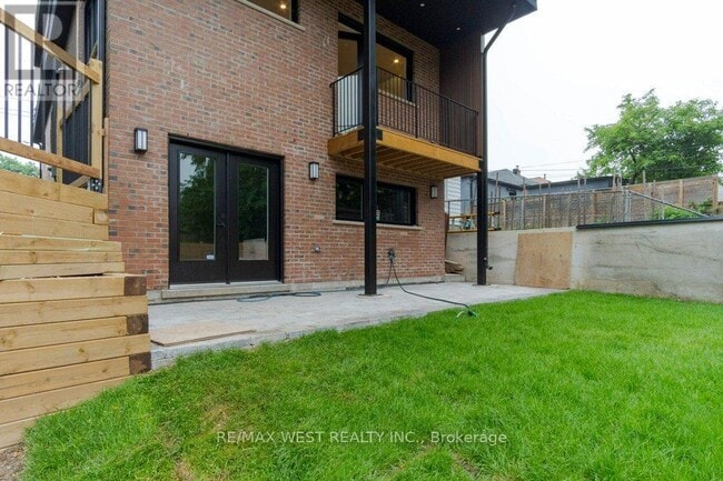 63 Lonborough Ave in Toronto, ON - Building Photo - Building Photo