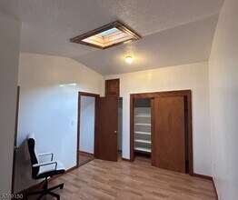 425 Amon Terrace in Linden, NJ - Building Photo - Building Photo