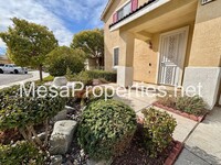 13142 Kootenay Way in Victorville, CA - Foto de edificio - Building Photo