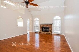 2011 Castlemaine Cir in Woodstock, GA - Foto de edificio - Building Photo