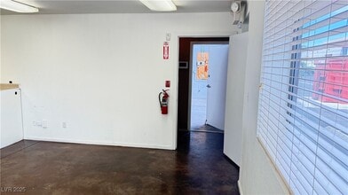 1613 Carse Dr in Boulder City, NV - Foto de edificio - Building Photo