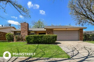 7516 Four Winds Dr in Fort Worth, TX - Building Photo