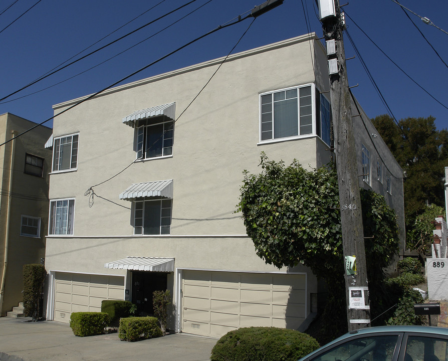 881 Warfield Ave in Oakland, CA - Foto de edificio