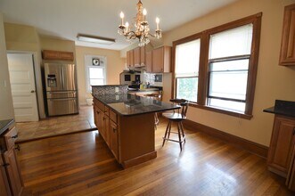 305 Central St in Auburndale, MA - Building Photo - Building Photo