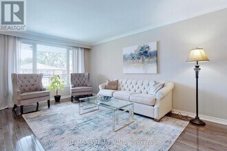 3646 Molly Ave in Mississauga, ON - Building Photo - Building Photo