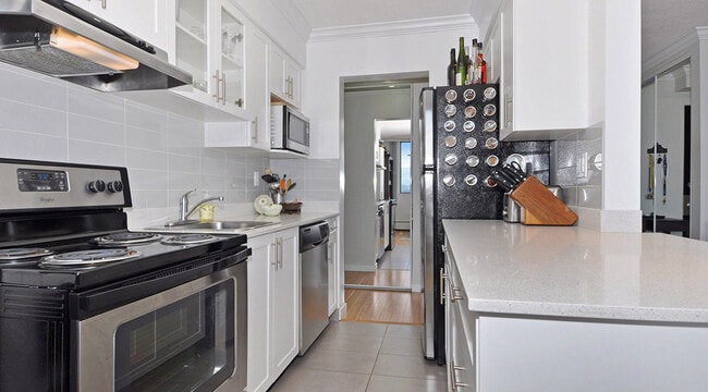 property at 2324 W 1st Ave