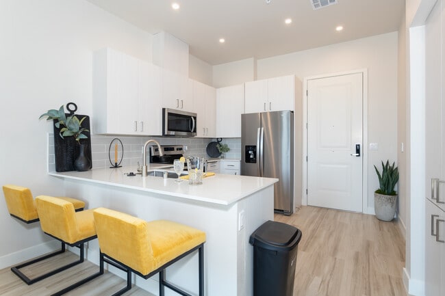 Solasta in Sacramento, CA - Building Photo - Interior Photo