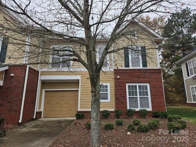 property at 15224 Coventry Ct Ln