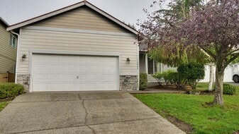 16008 SE 254th St in Covington, WA - Building Photo