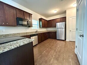 303 Village Creek Way in Salisbury, NC - Building Photo - Building Photo