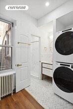 11 Carmine St in New York, NY - Building Photo - Building Photo