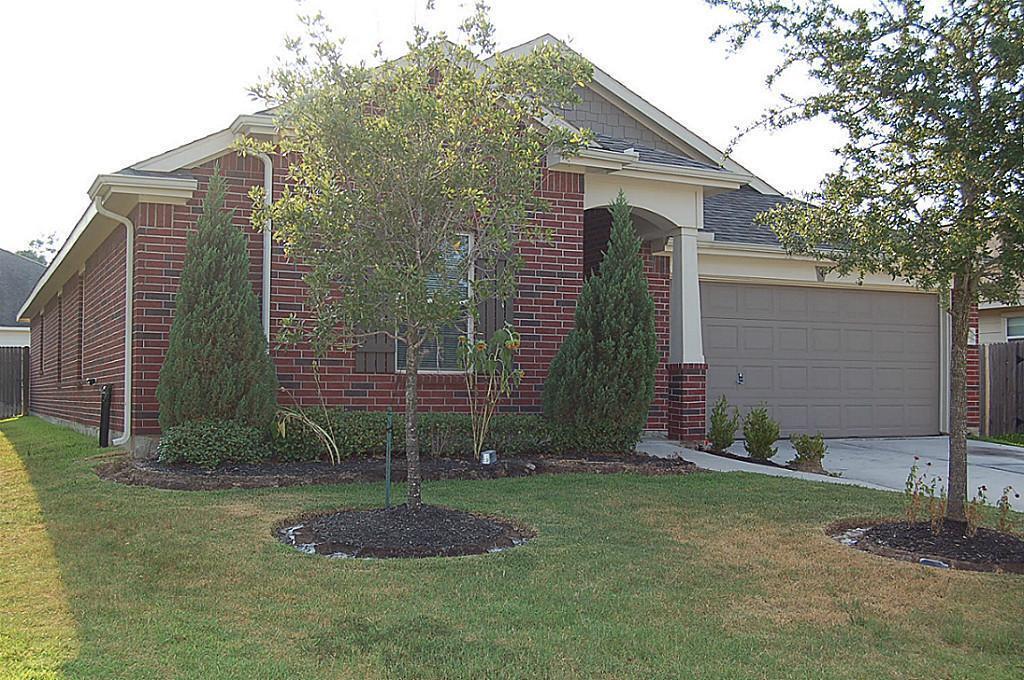 22023 Thorngrove Ln in Spring, TX - Building Photo