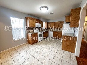 111 Oaklawn Dr in Corsicana, TX - Building Photo - Building Photo