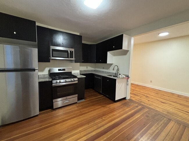 68 Pleasant St, Unit 66-3
