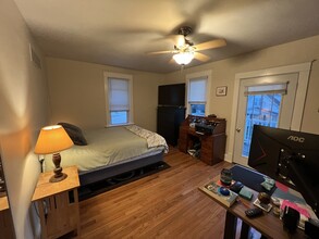 5354 Hunter Ave, Unit 2 in Cincinnati, OH - Building Photo - Building Photo