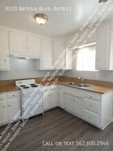 9320 Artesia Blvd in Bellflower, CA - Building Photo - Building Photo