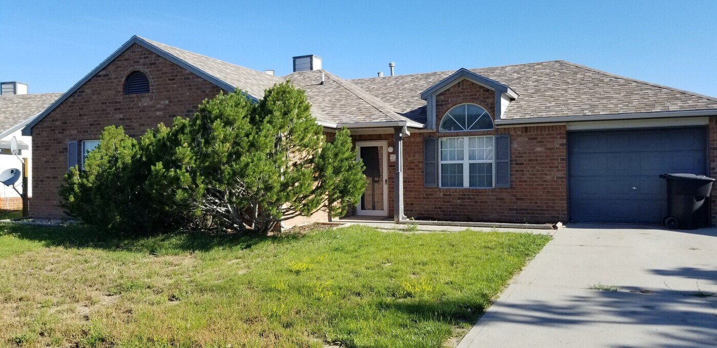 Cottonwood Estates Apartments in Casper, WY - Foto de edificio