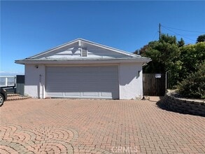 1 Martingale Dr in Rancho Palos Verdes, CA - Building Photo - Building Photo