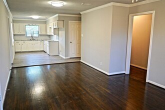 2822 Almeda Plaza Dr in Houston, TX - Building Photo - Building Photo