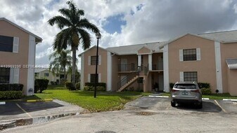 1160 Washington Cir in Homestead, FL - Building Photo