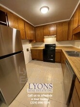 1022 S Gordon Ave in Adel, GA - Foto de edificio - Building Photo