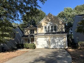 1005 Wenham Ln in Lawrenceville, GA - Building Photo