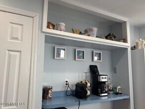 323 Bayshore Dr in Barnegat Township, NJ - Building Photo - Building Photo