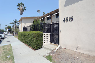 4515 W 1st St in Los Angeles, CA - Building Photo - Building Photo