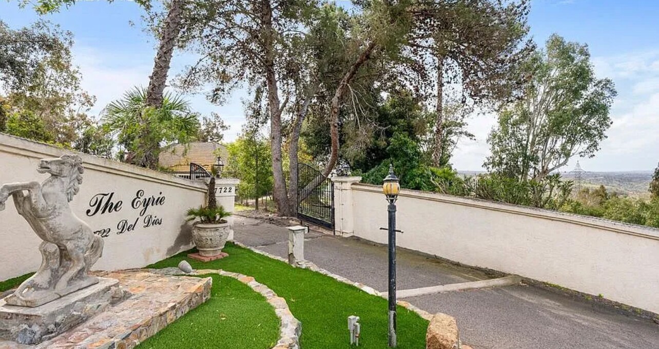 7722 Rancho Santa Fe View Ct in Rancho Santa Fe, CA - Building Photo