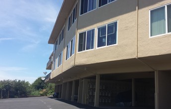 The Mariner Apartments in Vallejo, CA - Building Photo - Building Photo