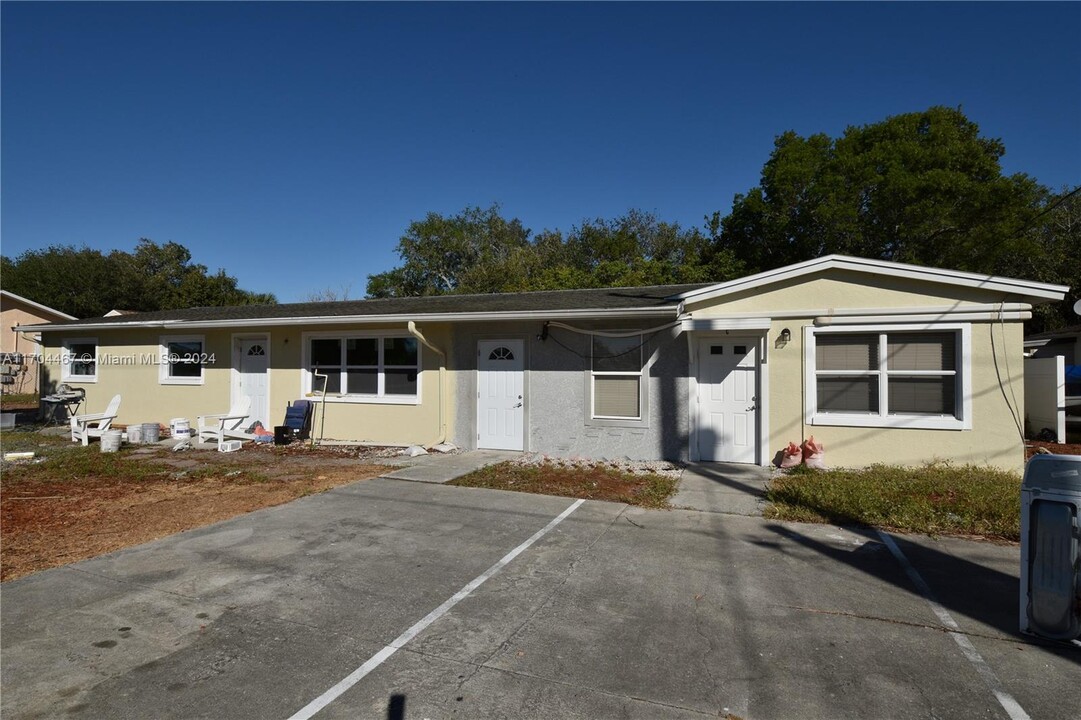 3125 Barrett Ave in Naples, FL - Building Photo