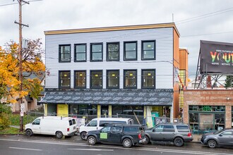 C-Channel Lofts in Portland, OR - Building Photo - Building Photo