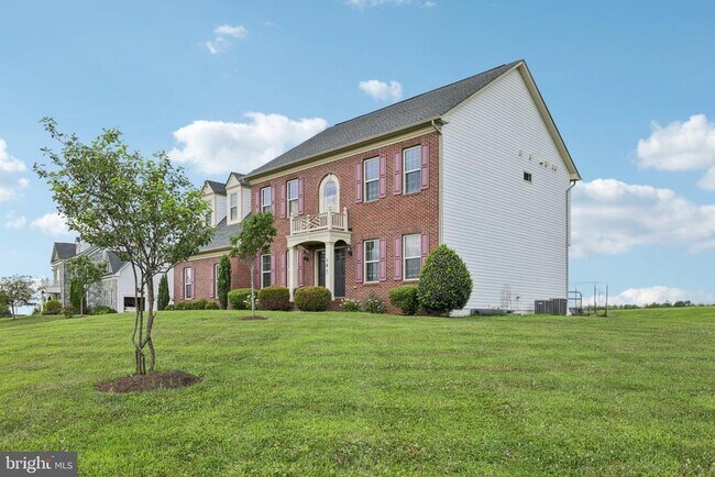 141 Hawkes Ct in Clarksburg, MD - Building Photo - Building Photo