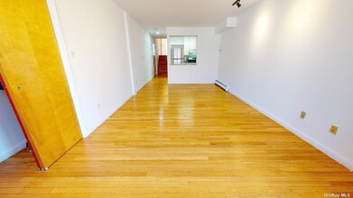 67-39 Clyde St-Unit -2L in Queens, NY - Building Photo - Building Photo