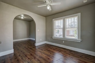 404r SW 23rd St in Oklahoma City, OK - Building Photo - Building Photo