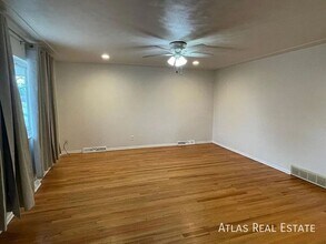 995 Ingalls St in Lakewood, CO - Building Photo - Building Photo