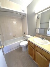 7 Ocean View Dr in Boston, MA - Foto de edificio - Building Photo