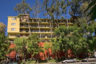 Acre Heights Apartments in Los Angeles, CA - Building Photo