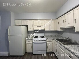 62.5 Atlantic St in Jersey City, NJ - Building Photo