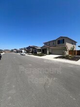 1740 Lacey Ave in Manteca, CA - Building Photo - Building Photo