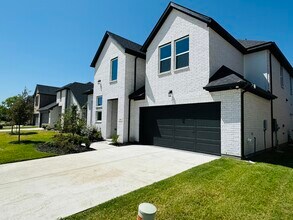 2801 Riverview Rd in Celina, TX - Foto de edificio - Building Photo