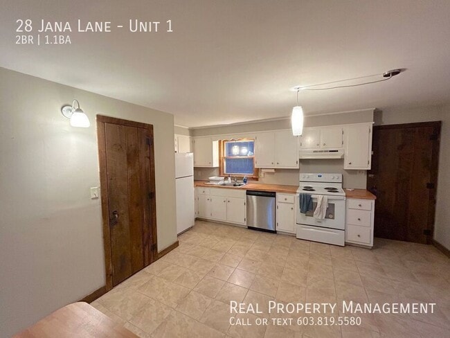 28 Jana Ln in Stratham, NH - Building Photo - Building Photo