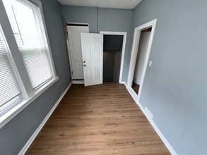 8601 S Kingston Ave in Chicago, IL - Building Photo - Building Photo