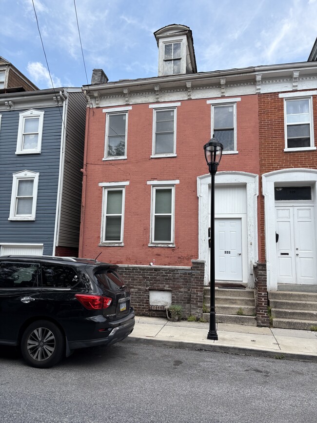 331 W Philadelphia St, Unit 331 W Philadelphia st 2nf